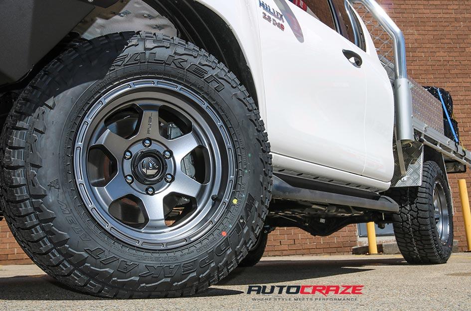 TOYOTA HILUX N80 4WD SHOK ANTHRACITE 